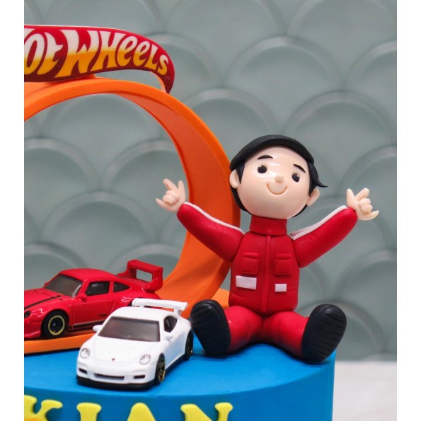 Hot Wheels Racer Boy Cake